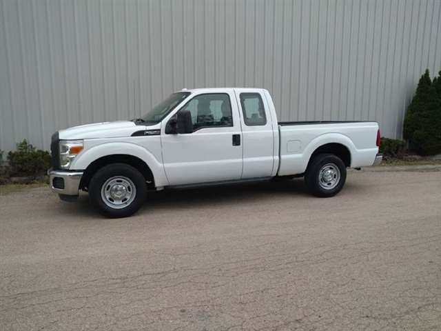 2011 Ford F-250 Super Duty 4x2 XL 4dr SuperCab 6.8 ft. SB Pickup